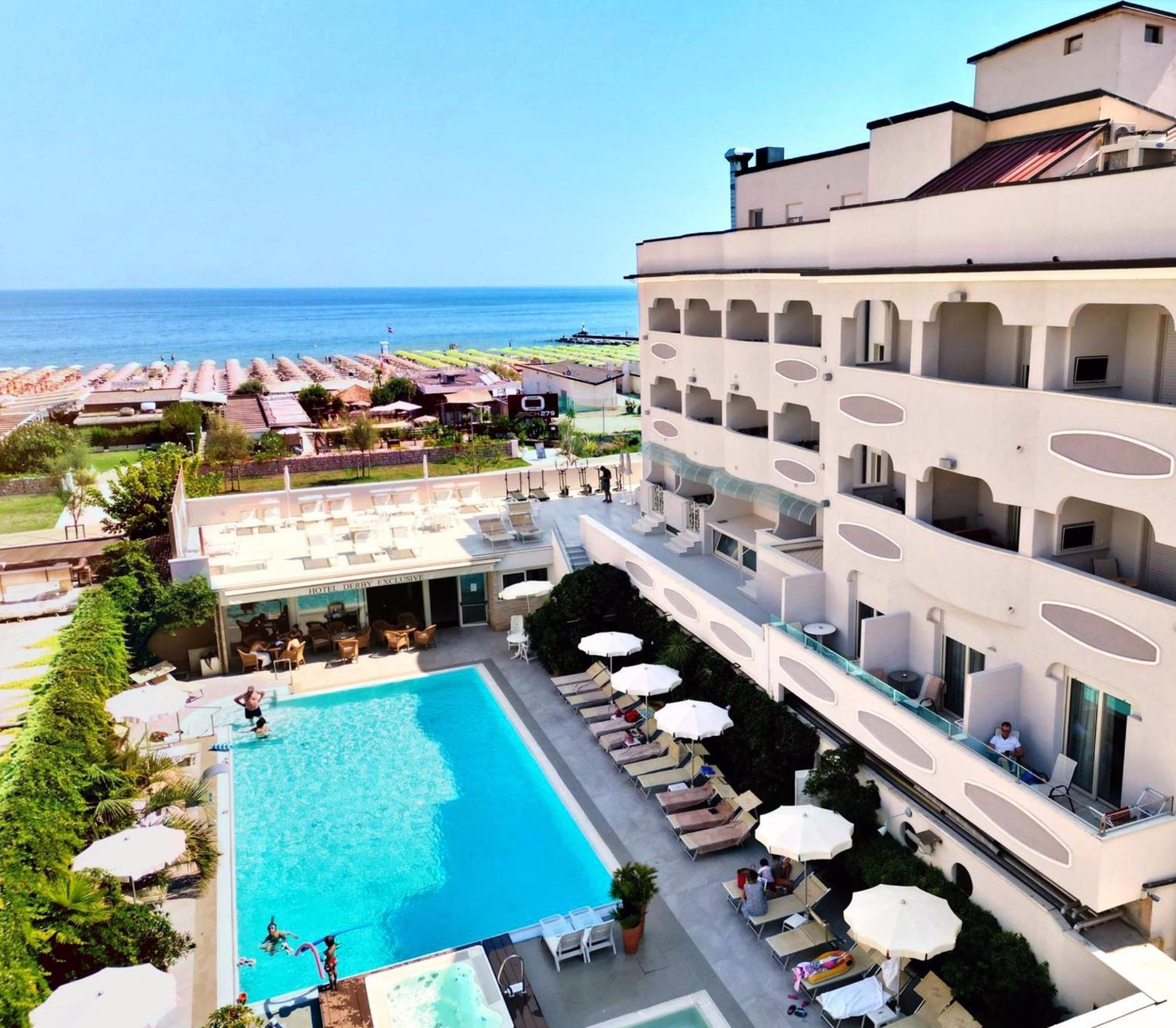 Hotel Derby Exclusive Milano Marittima Exterior photo